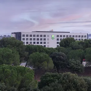 https://holiday-inn-barcelona-sant-cugat-an-ihg-hotel.catalonia-hotels.com